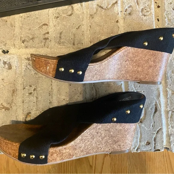 Size 9 Abound black wedge sandals - Picture 3 of 13